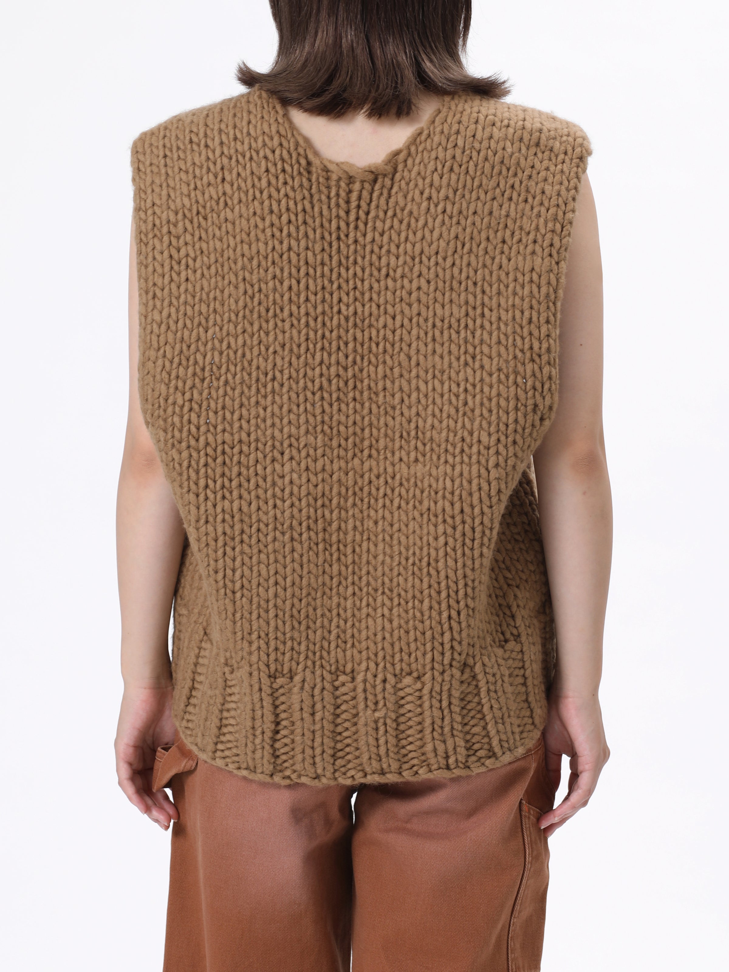 CHILLING HAND MADE VEST HEAVY WEIGHT WOOL YARN W/BIG ANZEN PIN AM-K0502