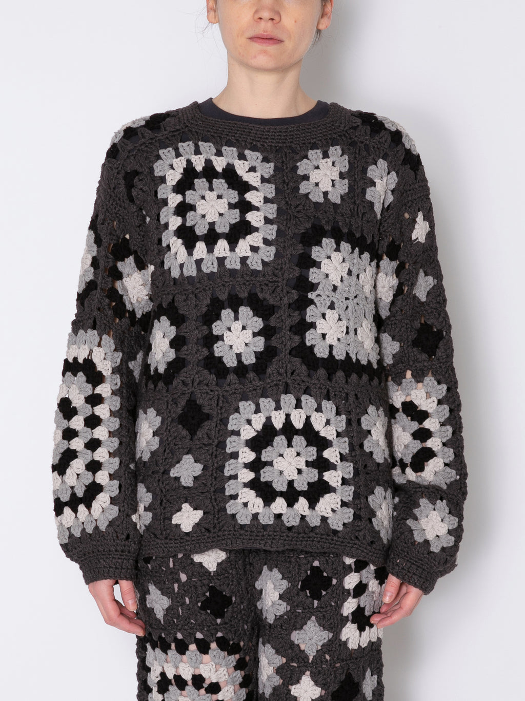 GRATEFUL SWEATER C/A HAND CROCHET AM-K0006 Charcoal