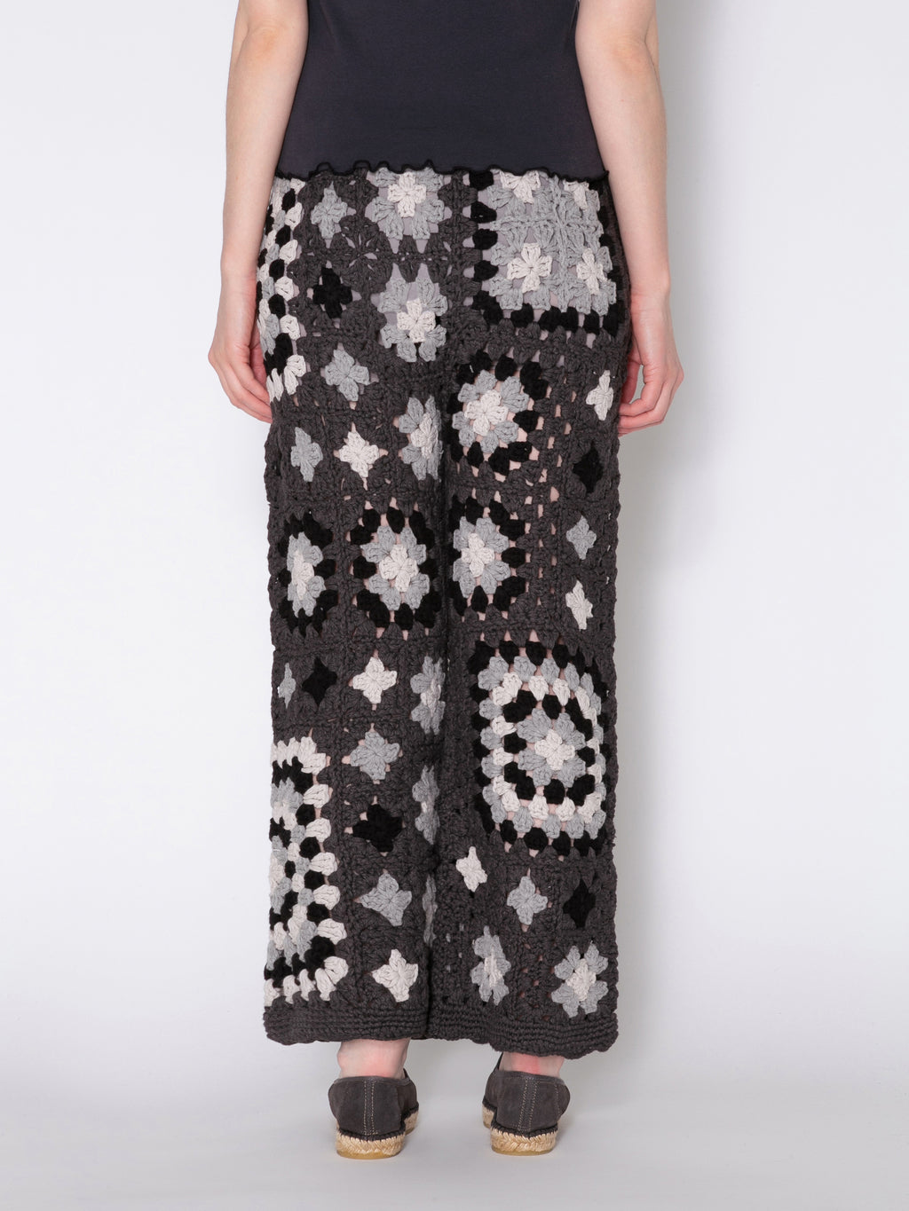 GRATEFUL PANTS C/A HAND CROCHET AM-P0004 Charcoal