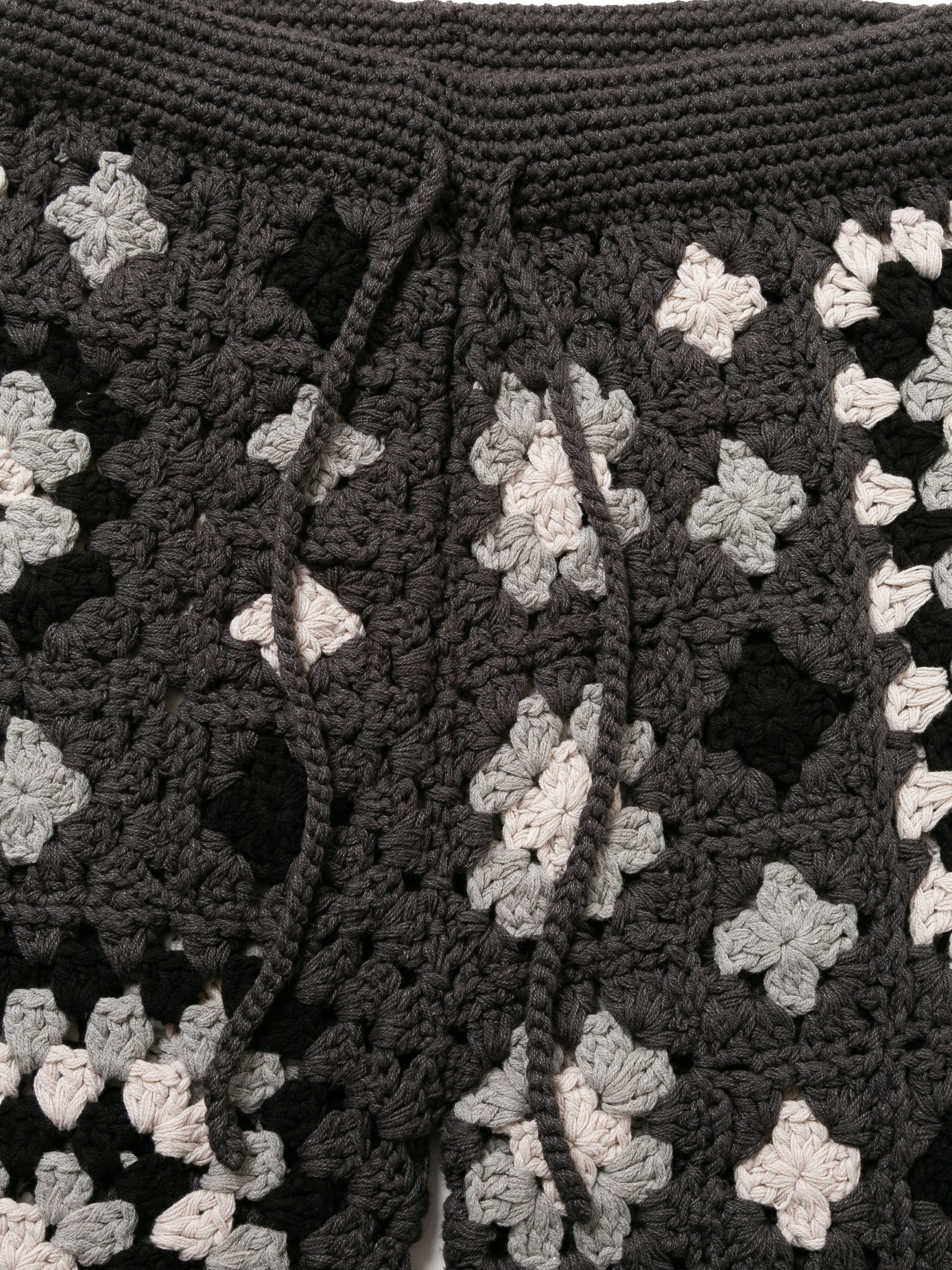 GRATEFUL PANTS C/A HAND CROCHET AM-P0004 Charcoal